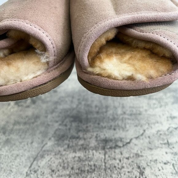 Old Friend Mens Suede Sheepskin Slipper Pinkish/Beige  Size 7.5-8.5